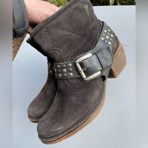 Joseph Siebel moto suede boots